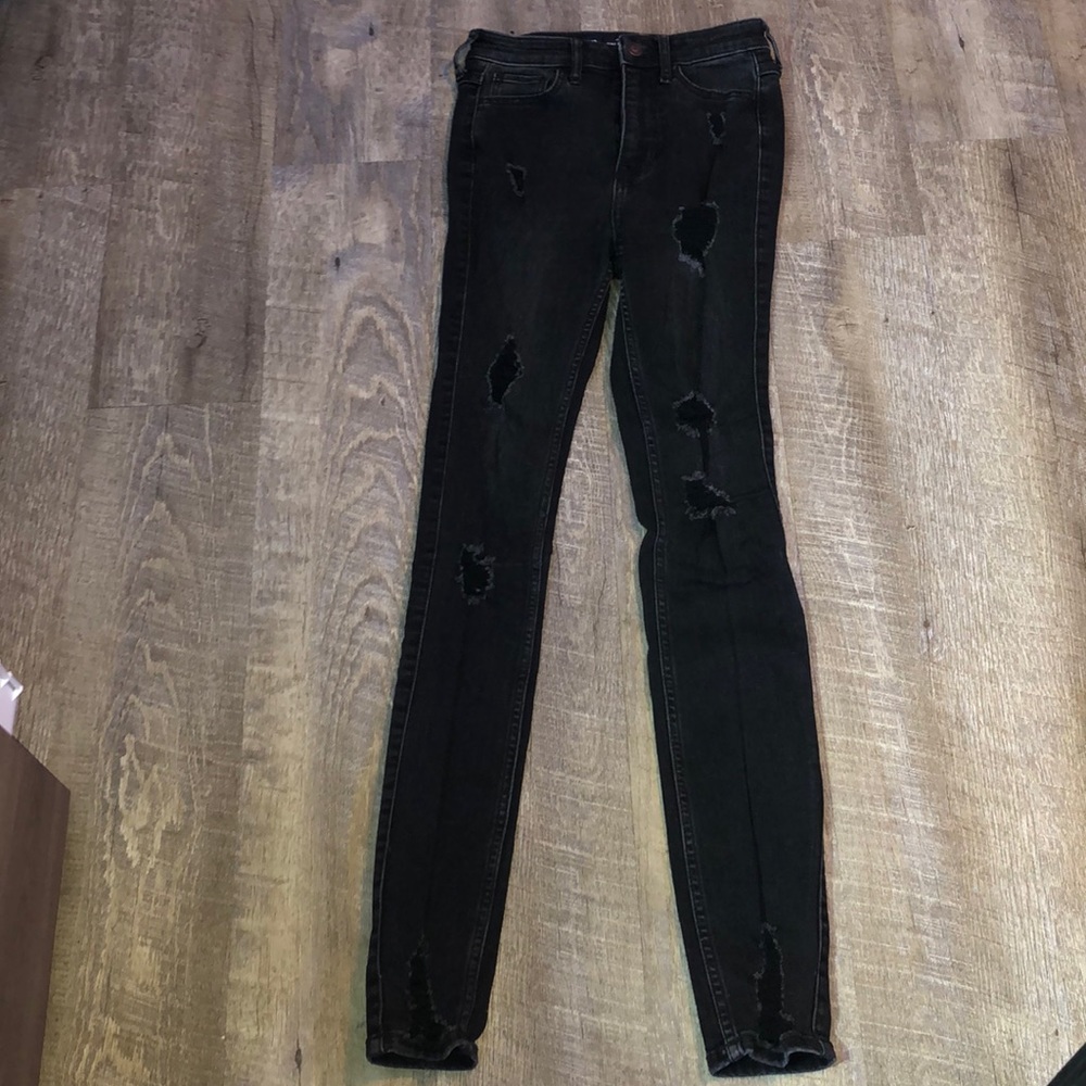 Hollister ripped skinny jeans